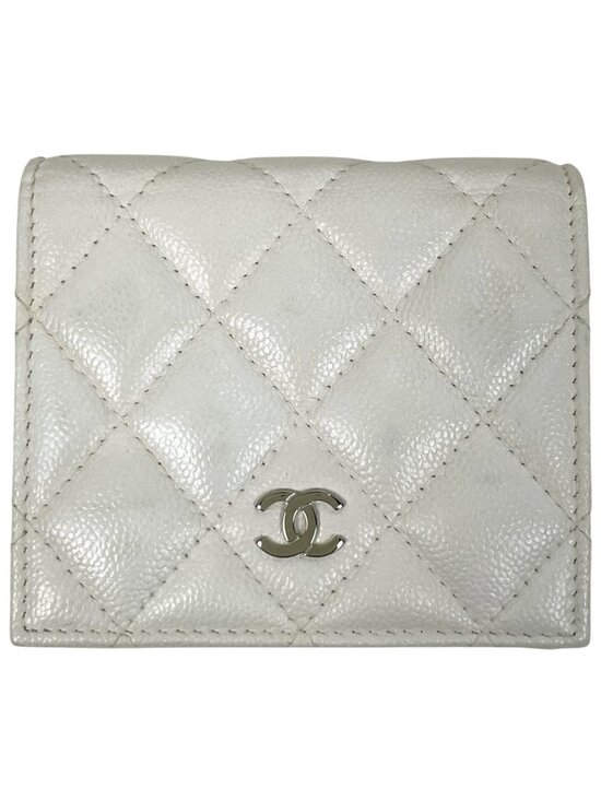Chanel Handbags - Chanel CC Logo Bifold Wallet Caviar Leather White